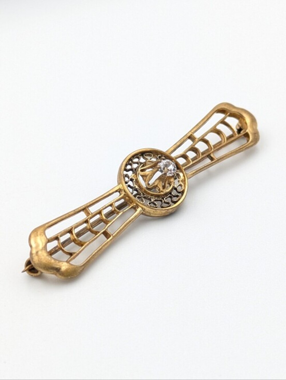 Antique Art Deco filigree brooch pin